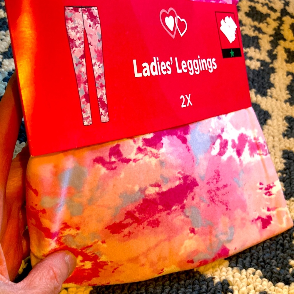 NWT Ladies Leggings. 92% polyester, 2% spandex. Beautiful Water color print